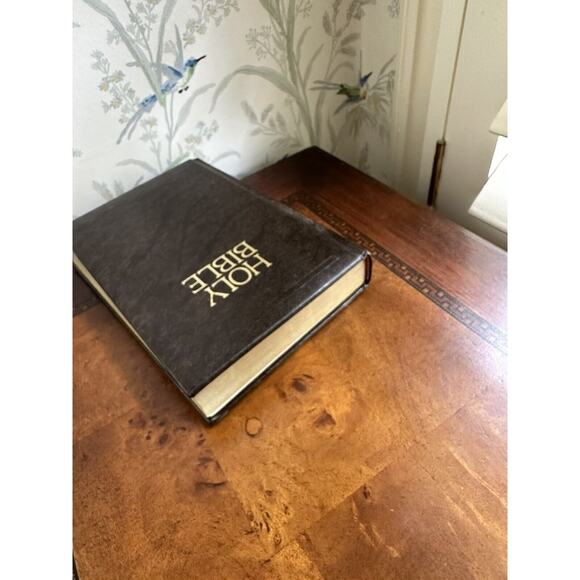 Holy Bible Authorized King James Version Printed By World Bible Publisher Hard - Picture 5 of 11